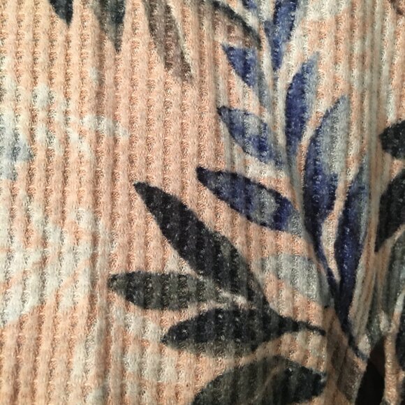 NWT Democracy thermal tropical top Large - Picture 7 of 13